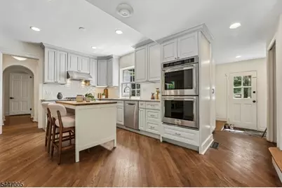 25 West Rd, Millburn, NJ 07078 - Photo 5