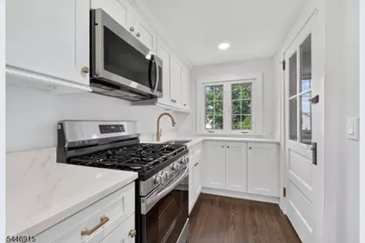 289 Hathaway St, Wallington, NJ 07057 - Photo 33