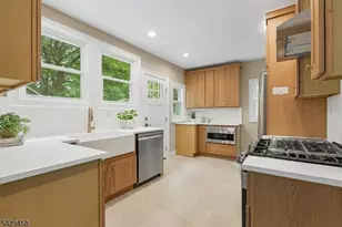 22 Rutgers St, Maplewood, NJ 07040 - Photo 13