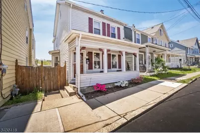 62 Lewis St, Phillipsburg, NJ 08865 - Photo 1