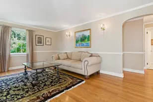 139 Long View Terrace, Long Hill Township, NJ 07933 - Photo 15