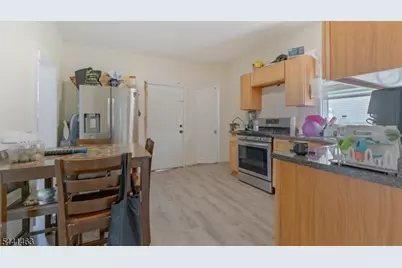 60 Welland Ave, Irvington Twp., NJ 07111 - Photo 7