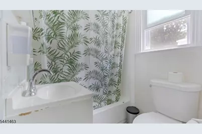 60 Welland Ave, Irvington Twp., NJ 07111 - Photo 15