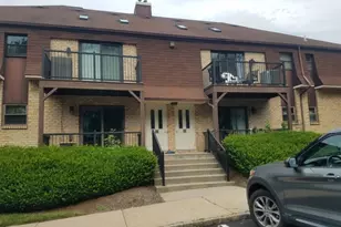 806 Yorkshire Dr, Raritan Township, NJ 08822 - Photo 1
