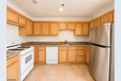 151 Valley R #D, Montclair, NJ 07042 - Photo 5