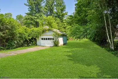 15 Thompson St, Newton, NJ 07860 - Photo 29