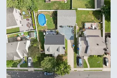 111 Yale Ter, Linden, NJ 07036 - Photo 3