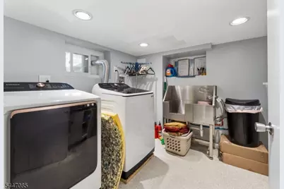 111 Yale Ter, Linden, NJ 07036 - Photo 29