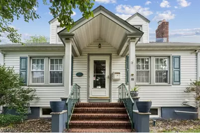 111 Yale Ter, Linden, NJ 07036 - Photo 1
