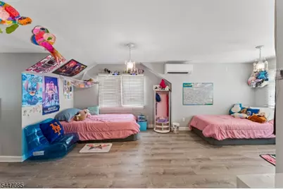 111 Yale Ter, Linden, NJ 07036 - Photo 21