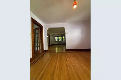 613 Martense Ave, Teaneck Township, NJ 07666 - Photo 9