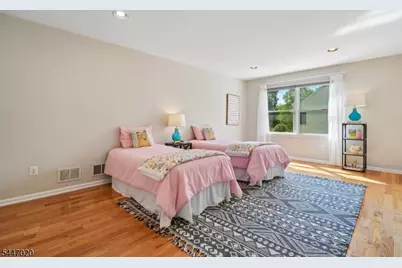 7 Coggins Ln, West Orange Township, NJ 07052 - Photo 35
