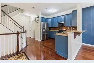 302 Rotando Way, Morris Plains, NJ 07950 - Photo 11