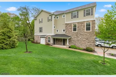 302 Rotando Way, Morris Plains, NJ 07950 - Photo 1