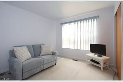 27 Gracie Rd, East Hanover Township, NJ 07936 - Photo 13
