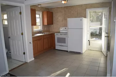 112 B Minnehaha Blvd, Parsippany, NJ 07034 - Photo 9