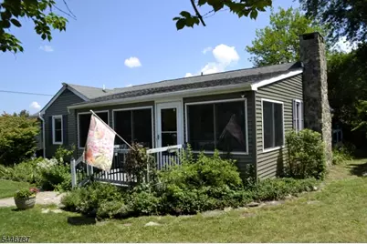 238 Fairview Ave, Hampton Township, NJ 07860 - Photo 5