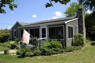238 Fairview Ave, Hampton Township, NJ 07860 - Photo 5