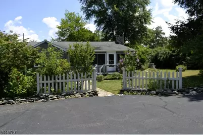 238 Fairview Ave, Hampton Township, NJ 07860 - Photo 3