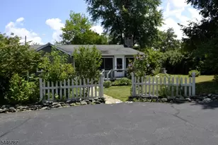 238 Fairview Ave, Hampton Township, NJ 07860 - Photo 3
