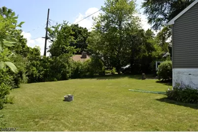 238 Fairview Ave, Hampton Township, NJ 07860 - Photo 13