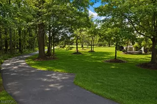 298 Greenfield Rd, Bridgewater, NJ 08807 - Photo 15