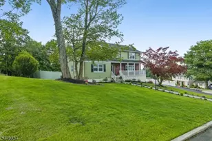 33 Frederick Dr, West Milford, NJ 07480 - Photo 37