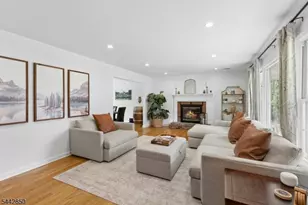 121 Rolling Hill Dr, Long Hill Township, NJ 07946 - Photo 5