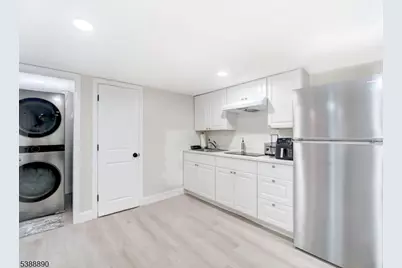 36 Orchard Pl, Irvington, NJ 07111 - Photo 19