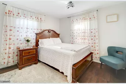 36 Orchard Pl, Irvington, NJ 07111 - Photo 7