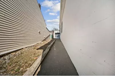 246 Paterson Ave, Paterson, NJ 07502 - Photo 23