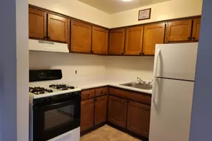 565 Grove St, Clifton, NJ 07013 - Photo 3