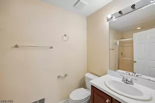 533 Coventry Dr, Nutley, NJ 07110 - Photo 21