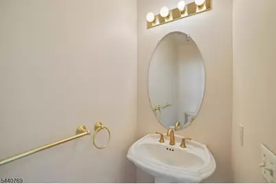 533 Coventry Dr, Nutley, NJ 07110 - Photo 17
