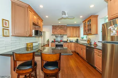 11 N Mountain Ave, Montclair Twp., NJ 07042 - Photo 19