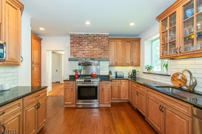11 N Mountain Ave, Montclair Twp., NJ 07042 - Photo 21