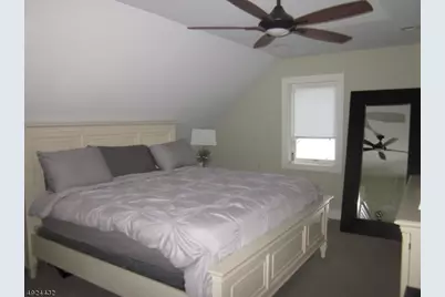 914 Oak St, Roselle, NJ 07203 - Photo 11