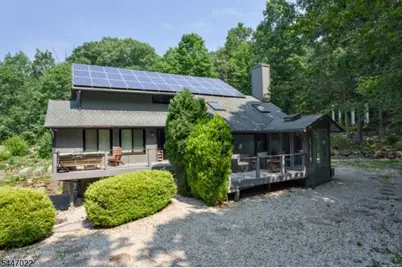 329 Glen Rd, Sparta Township, NJ 07871 - Photo 9