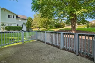 29 Coachlight Dr, Chatham Township, NJ 07928 - Photo 23