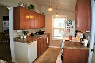 85 Passaic Ave, Ogdensburg, NJ 07439 - Photo 9
