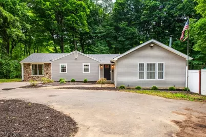 105 Drakestown Rd, Washington Township, NJ 07840 - Photo 33