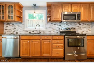 105 Drakestown Rd, Washington Township, NJ 07840 - Photo 13