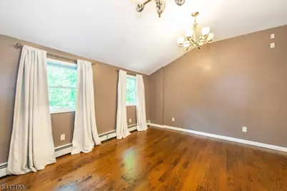 105 Drakestown Rd, Washington Township, NJ 07840 - Photo 17