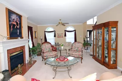 32 Coddington Rd, Readington, NJ 08889 - Photo 9