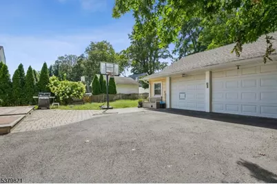163 Myrtle Ave, Millburn, NJ 07041 - Photo 47