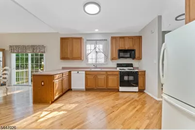26 Indian Plantation St, Raritan Township, NJ 08822 - Photo 11