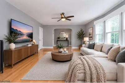 563 Spruce Ave, Garwood, NJ 07027 - Photo 3