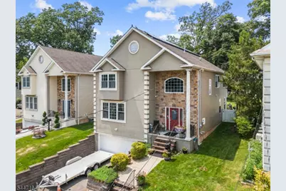 39 Paterson Ave, Clifton, NJ 07014 - Photo 3