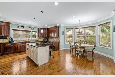 39 Paterson Ave, Clifton, NJ 07014 - Photo 13