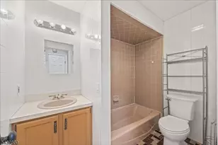 1 Ranch Ct, Saddle Brook Township, NJ 07663 - Photo 15